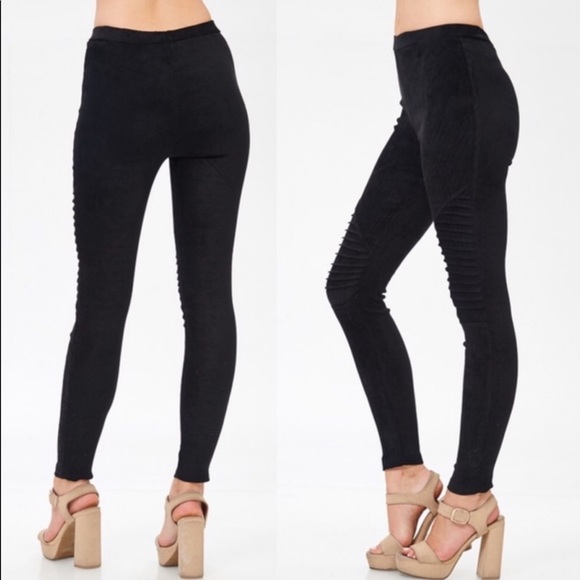 ⭐️LAST ONE!⭐️❤️ Black Suede Moto Leggings! - Picture 4 of 4